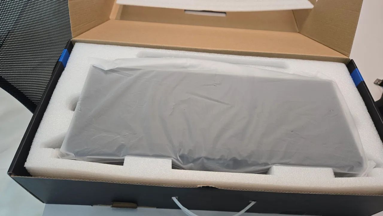 Sistema de Microfone Sem Fio Profissional - 2 Microfones de Mão + 2 Lapelas - Foto 3