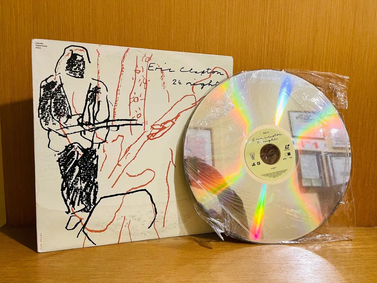 Eric Clapton - 24 Nights Laser Disc LD importado - Foto 4