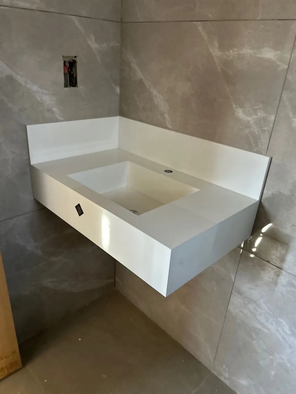 Lavatório de porcelanato  - Foto 6