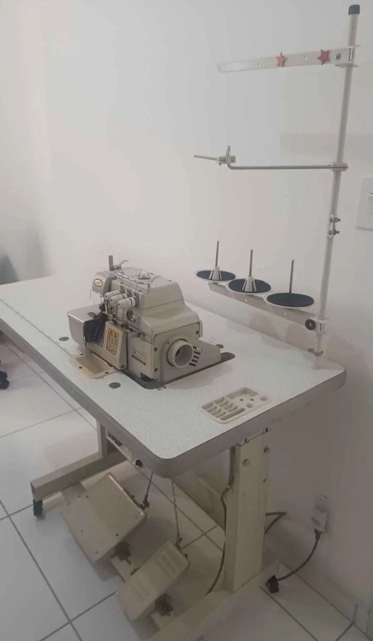 Máquina de Overlock Industrial Silver Star - Foto 4