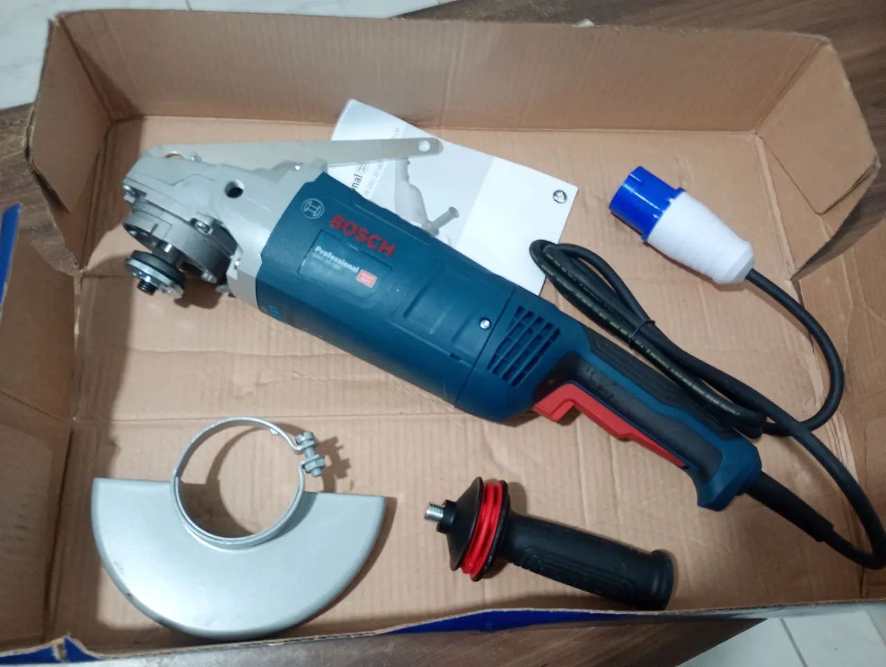 Esmeril Angular Bosch GWS 25-180 2500W - Foto 2