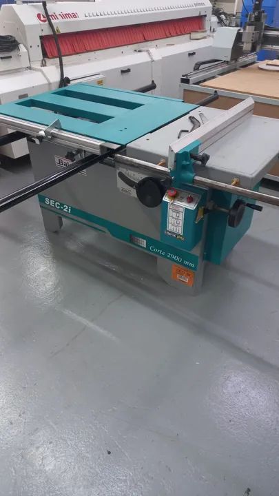 Serra Esquadrejadeira Baldan modelo Sec 2i semi nova com motor trifásico  - Foto 4