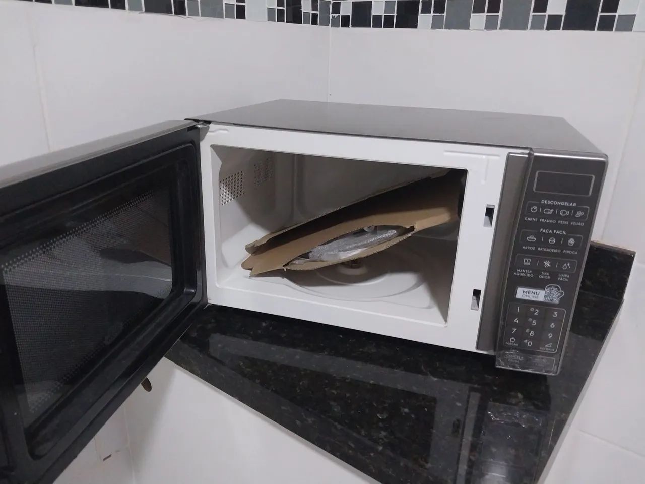 Micro-ondas Electrolux 27L,  Inox Espelhado, 220 V, Modelo: (MS37R). - Foto 3