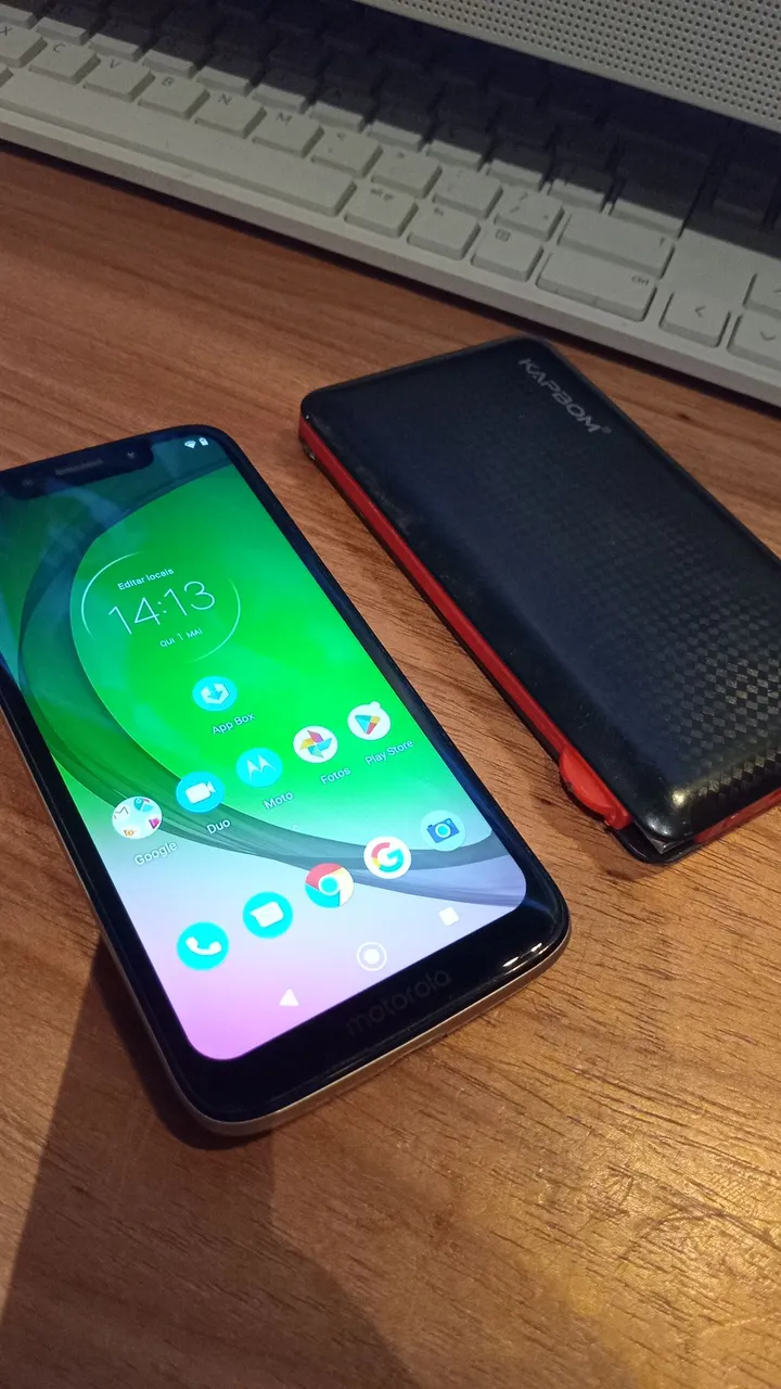 Celular Motorola Moto G7 Play mais carregador portátil de 10000Mah