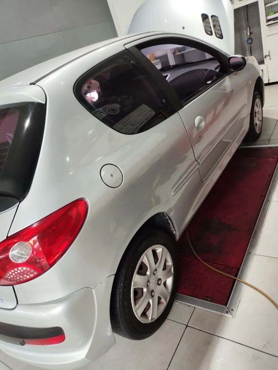 Peugeot 207, 2010/11, único dono - Foto 5