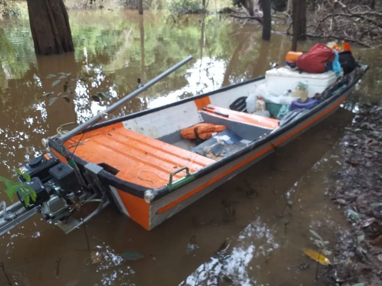 BARCO E MOTOR