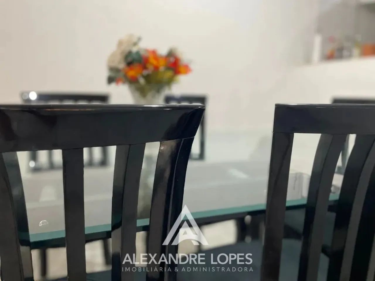 Ampla casa com suíte no Arruda  conforto e praticidade perto de tudo!