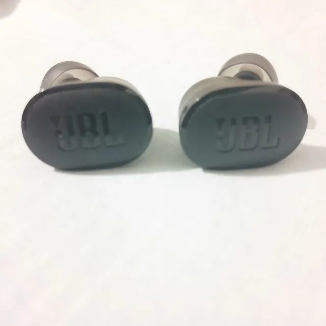 Fone de ouvido sem fio JBL Tune Buds - Foto 4
