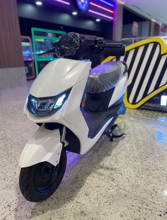Autopropelido elétrico branco - novo!