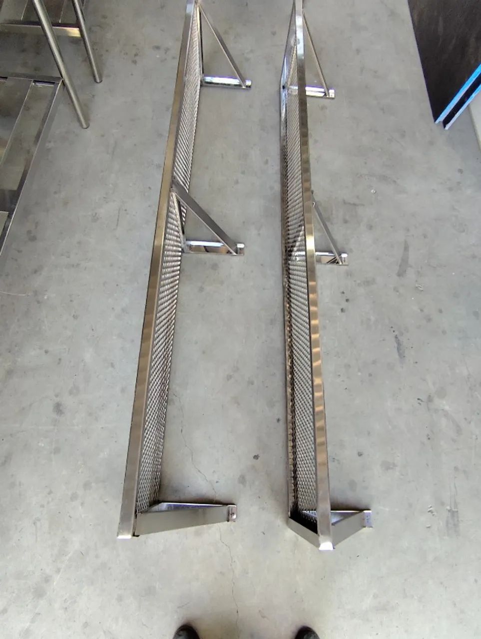 Prateleira Suspensa 1,90m - Feito em Inox