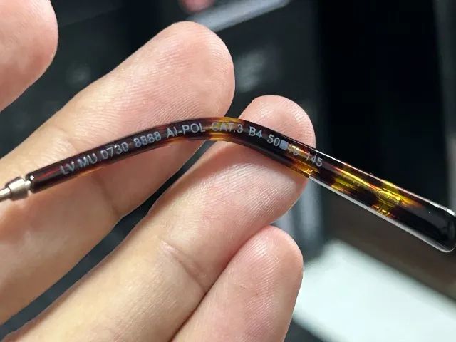 Armação Óculos Chilli Beans Dourado Redondo com Clip On - Foto 5