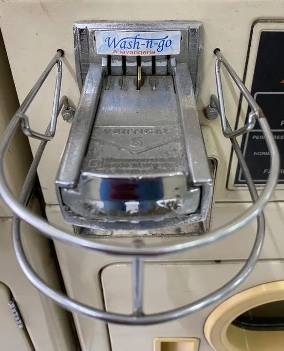  Vendo Secadora  profissional  Speed queen  - Foto 4