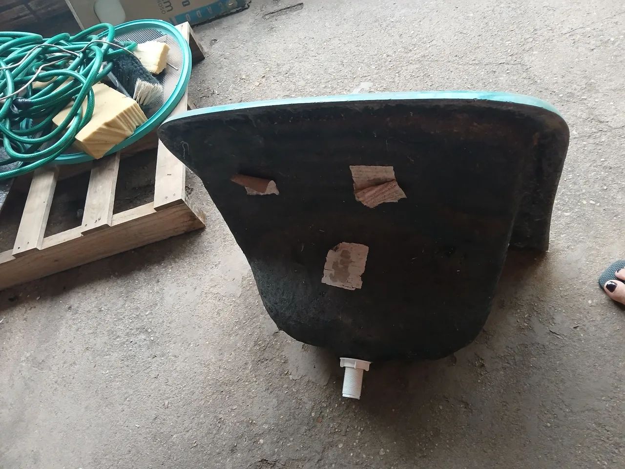 Stainless steel sink and small fiberglass tub64363607786499120