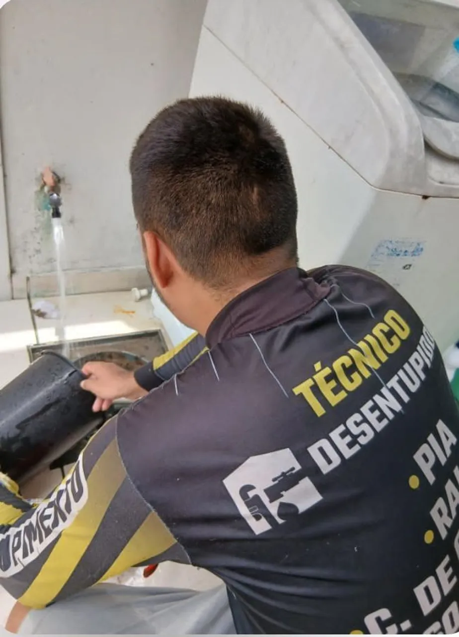DESENTUPIDORA DESENTUPIDOR DISPONÍVEL
