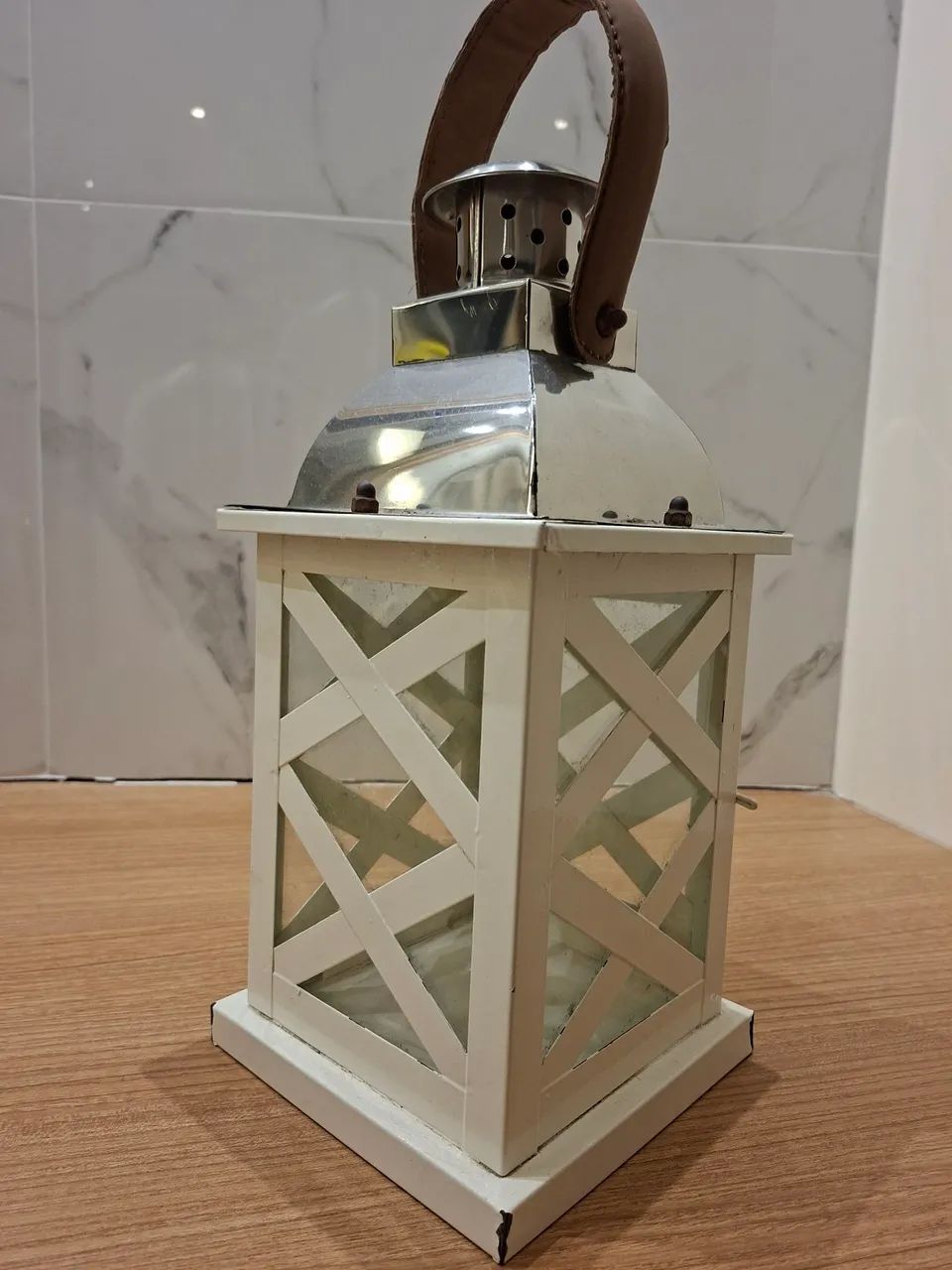 Lanterna Decorativa com Alça de Couro - Foto 6