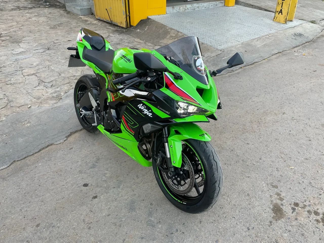 緋菜 Kawasaki Zx-6r 636cc 2025 - 1438899072 | OLX