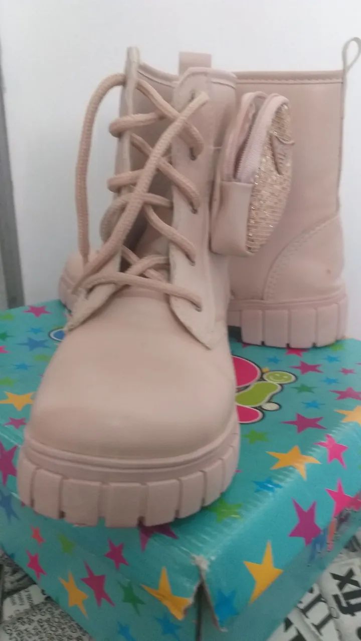 Bota infantil nova n:34