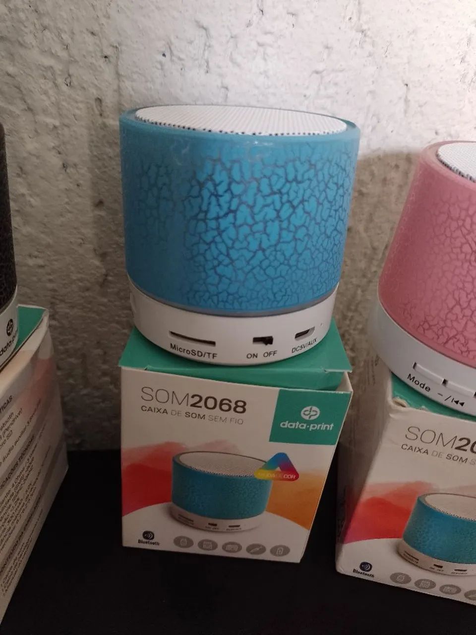 Caixa de Som Bluetooth Portátil com LED - SOM2068 - Novas - Foto 2