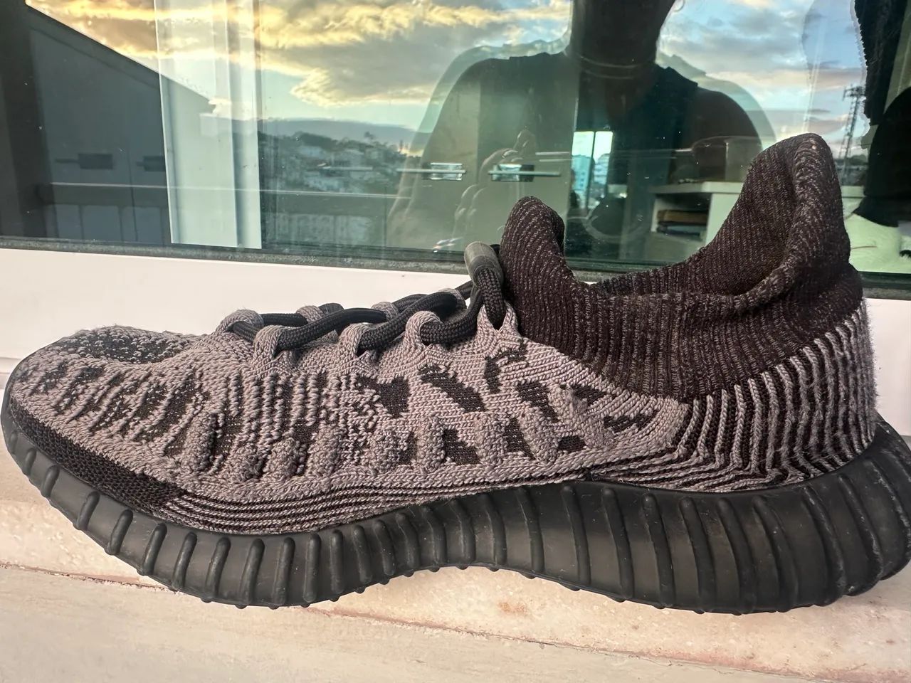 Tênis Yeezy 350 V2 Calçados Jardim Carioca, Rio de Janeiro