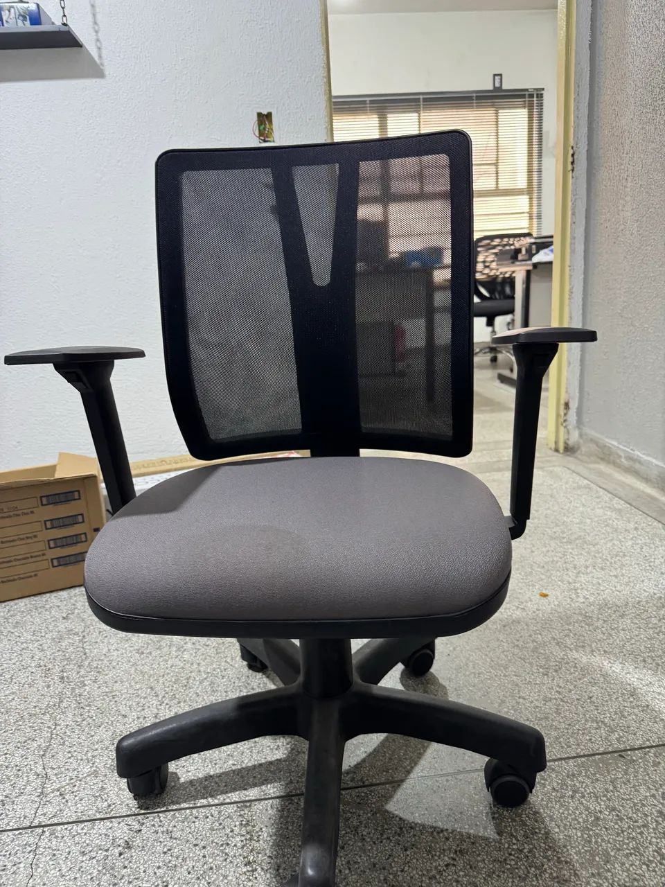 Cadeiras giratória de escritorio