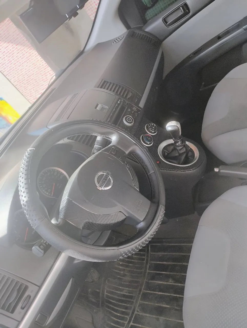 CARRO NISSAN 2012