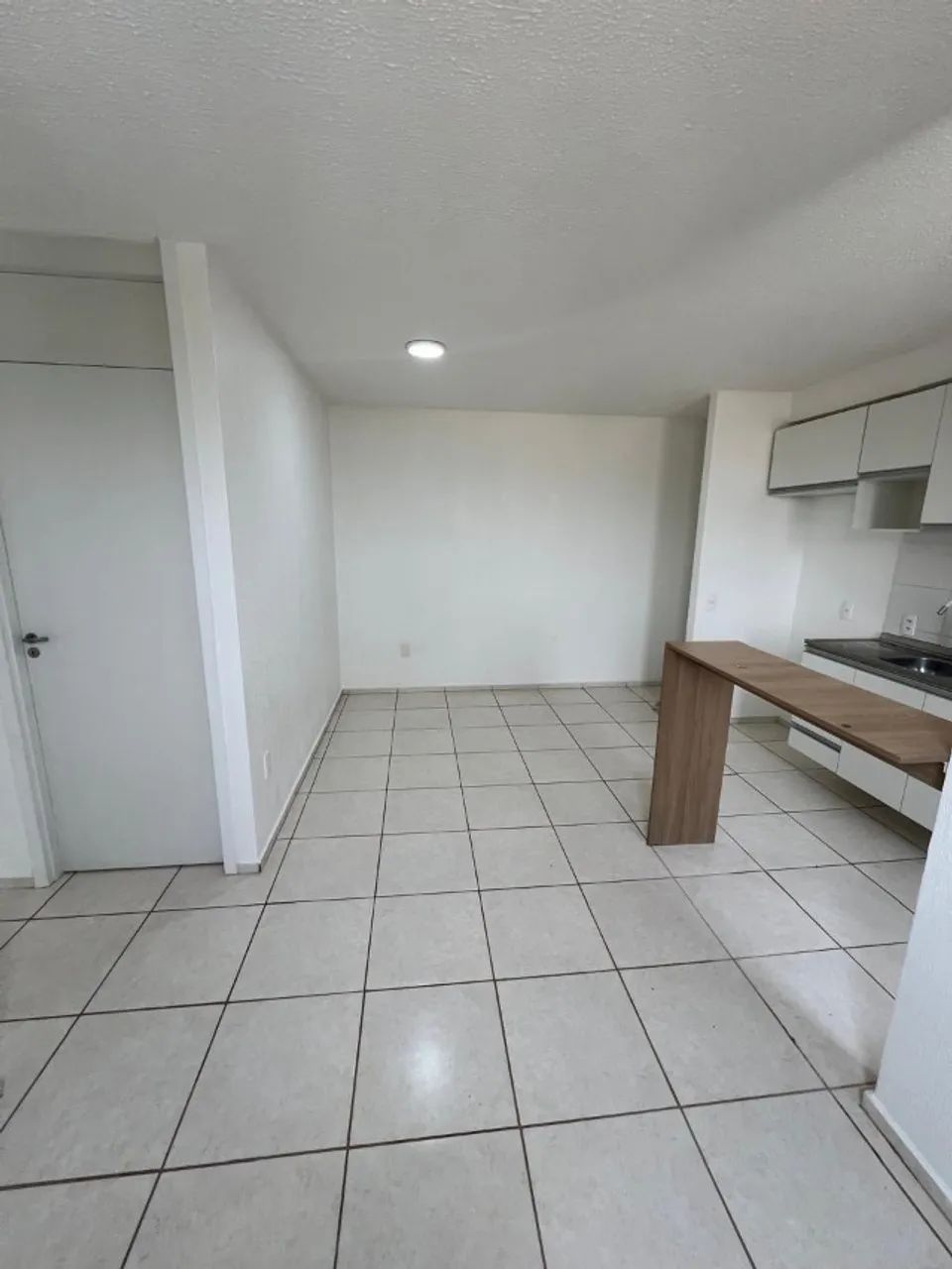 Alugo apartamento de 2 dormitórios no Conquista Rubi