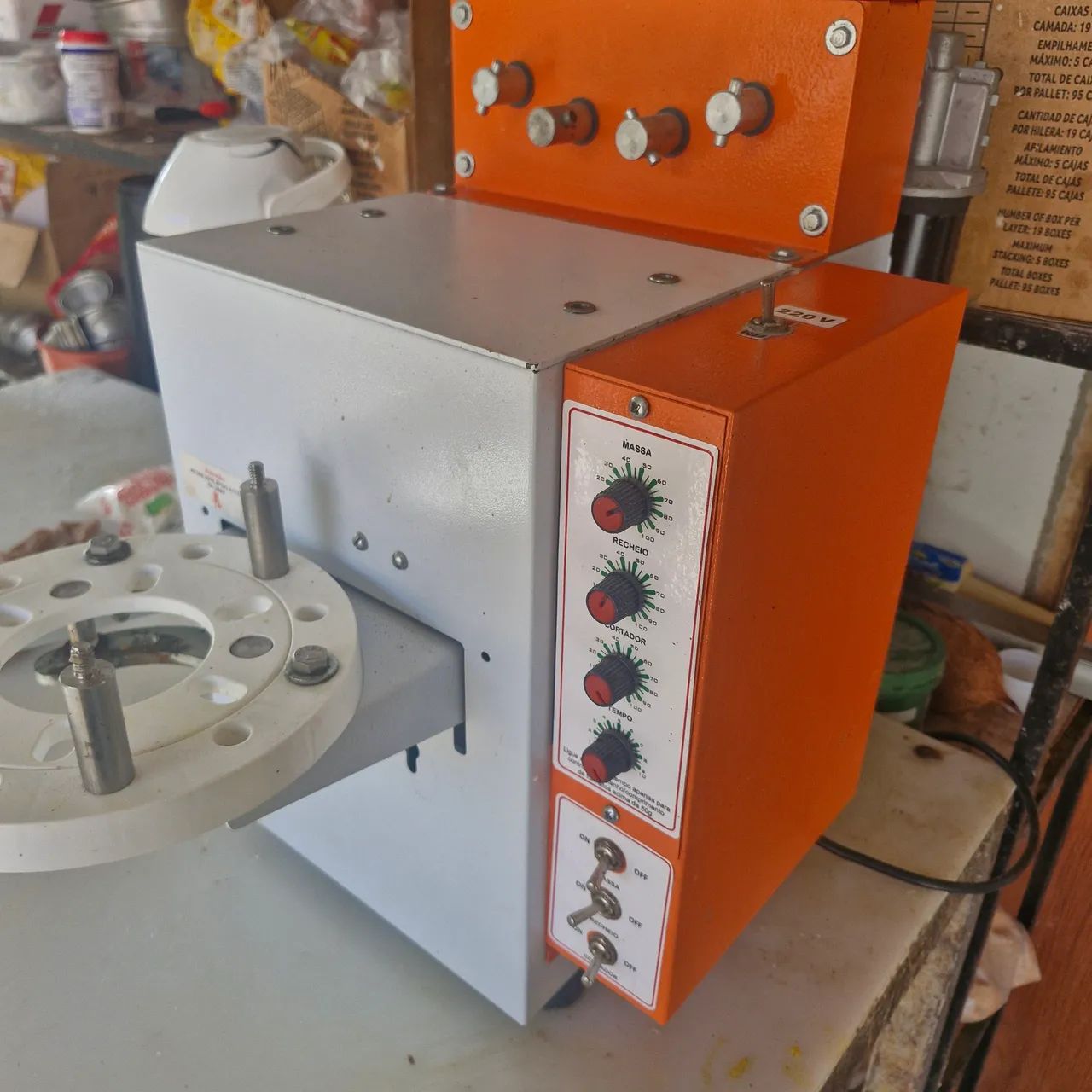 Máquina de salgados - Semi-nova - Foto 2