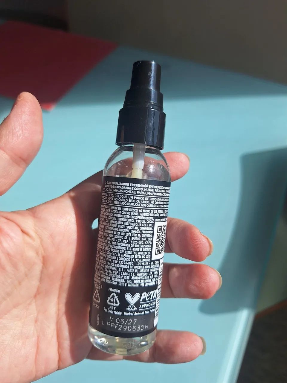 Óleo finalizado de cabelo Tresemmé Brilho Lamelar com óleo dr macadamia e coco - Foto 3
