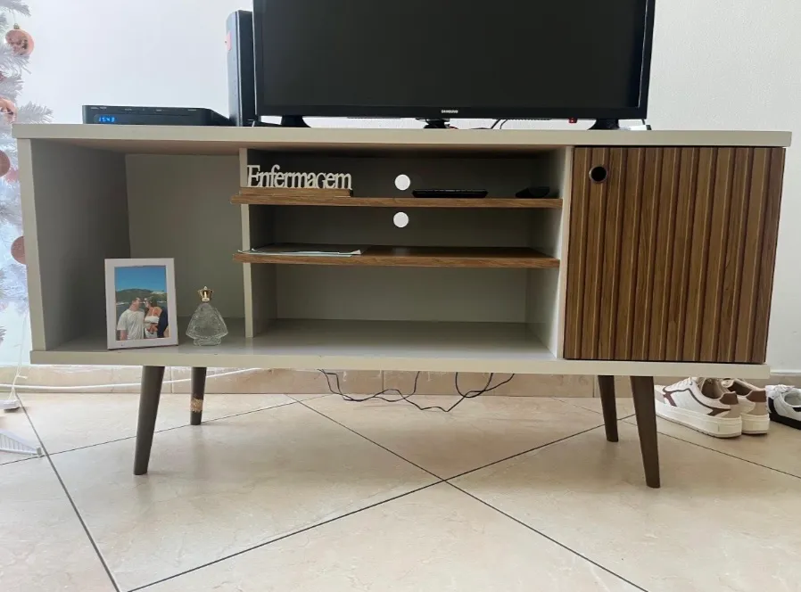 Vendo rack semi novo cor cinza