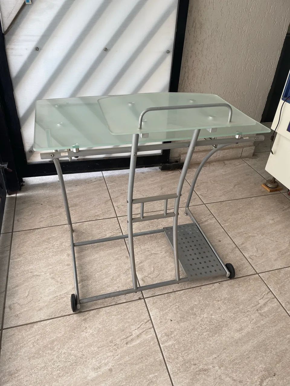 Escrivaninha de Vidro para Computador  - Foto 3