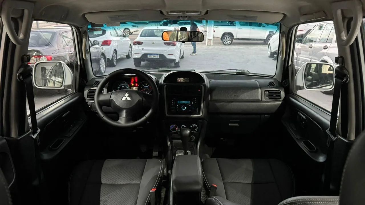 MITSUBISH PAJERO TR4 FLEX AT 2011 - Foto 6