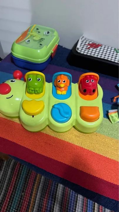 Lagarta de atividades Fischer Price 