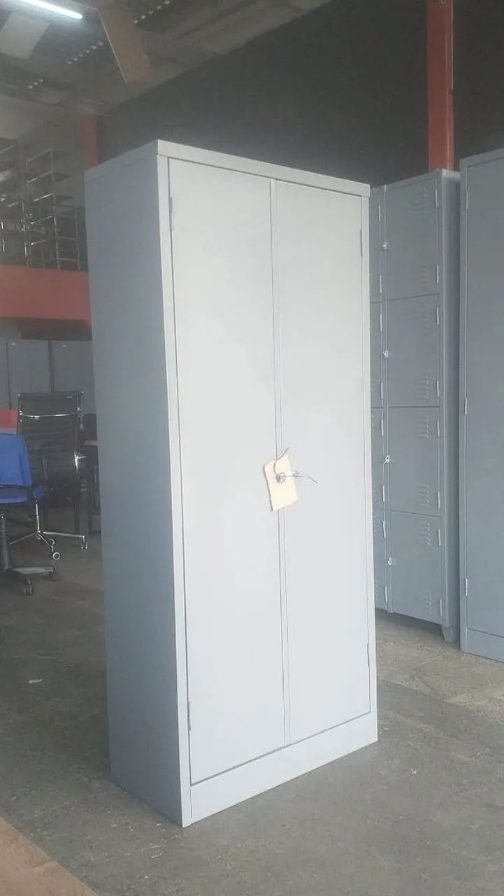 Armário de aço novo  - Foto 2
