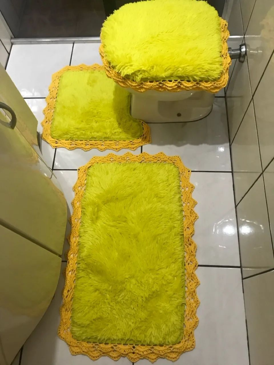 Jogo banheiro,em pêlos,3 peças 