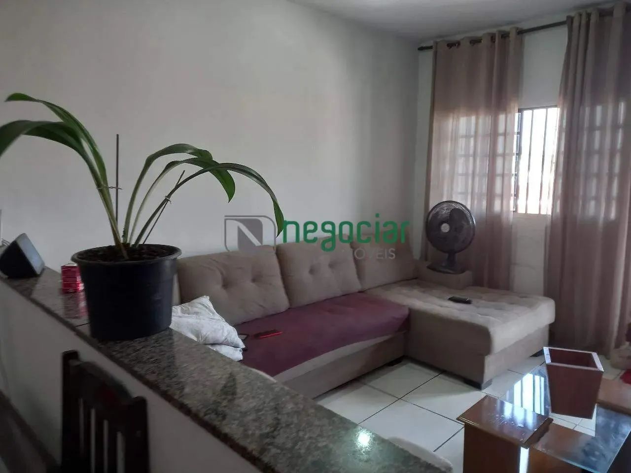 DUAS CASAS INDEPENDENTES EM UM LOTE