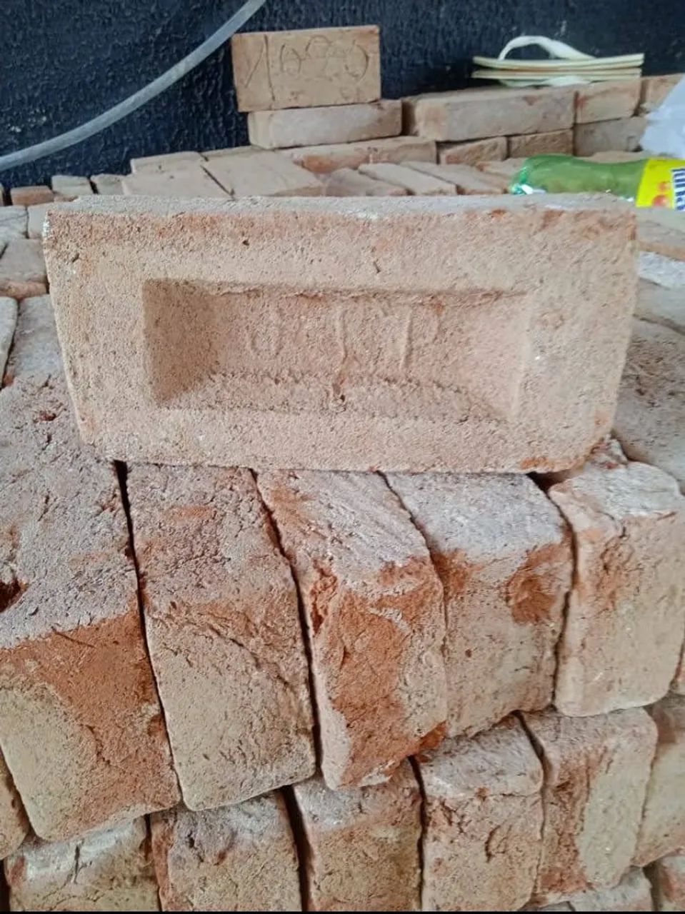 Tijolos de barro usados medindo 5.5x12x22 - Foto 4
