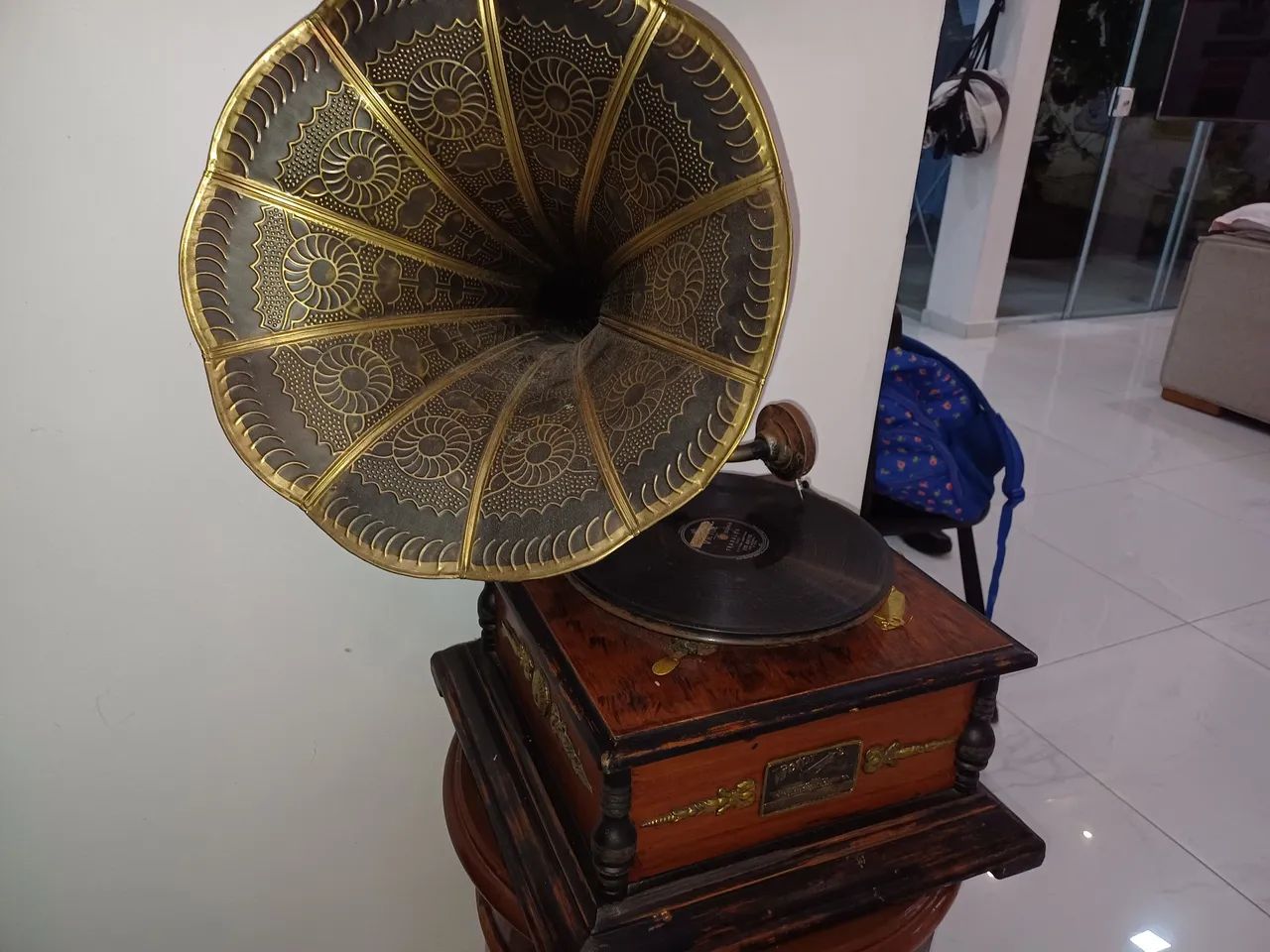 Gramofone Victor em perfeito funcionamento