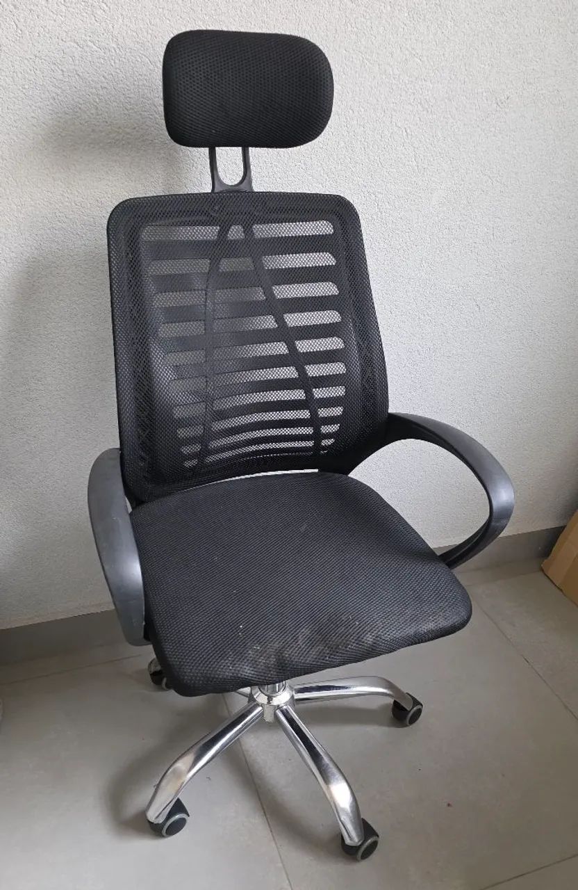 Cadeira de Escritório presidente Giratória com Rodas - Foto 2