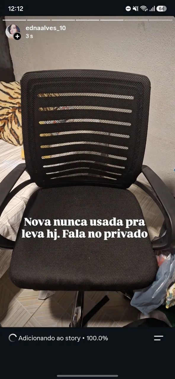 Cadeira giratória nova