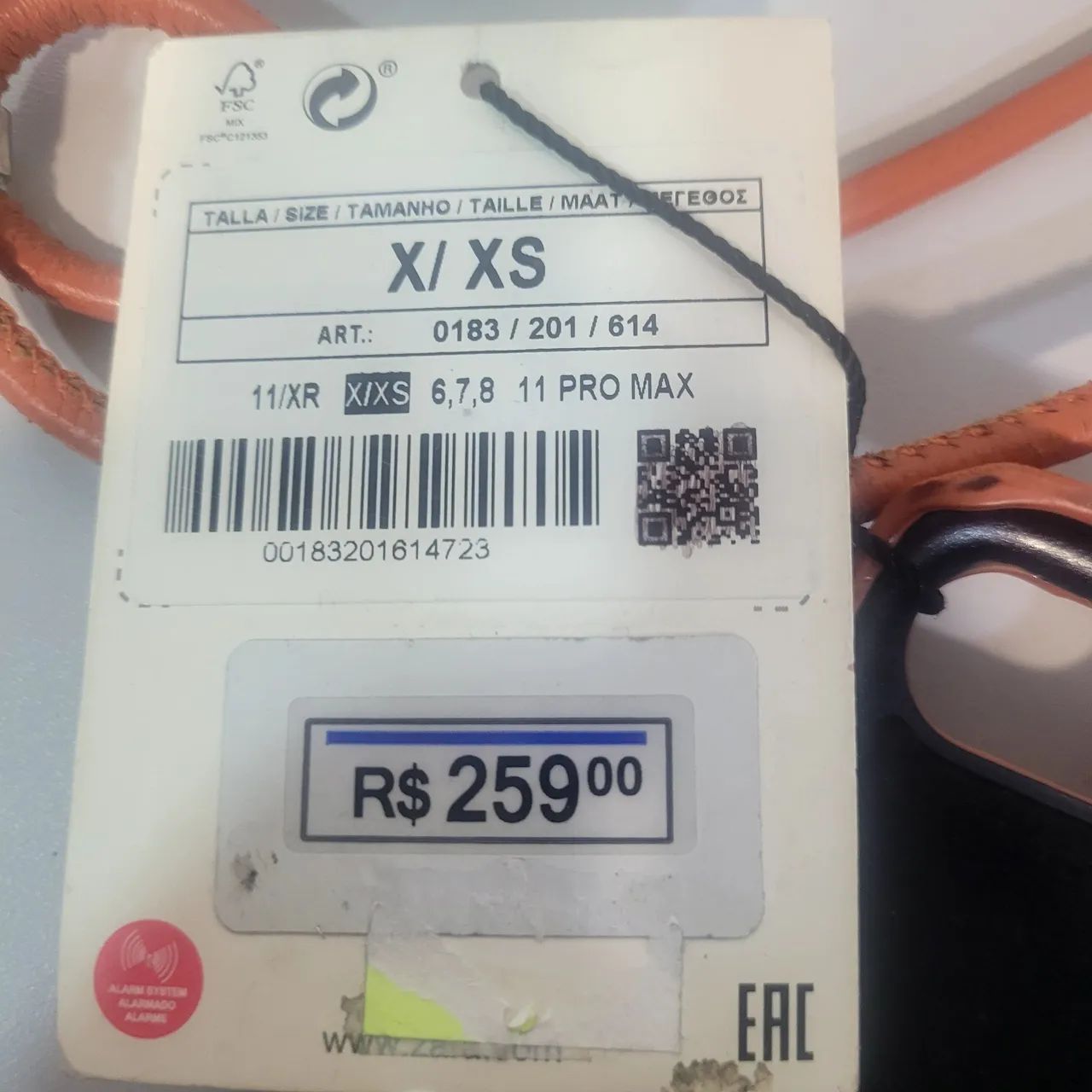 Capinha celular iPhone X / XS de couro da Zara  - Foto 3