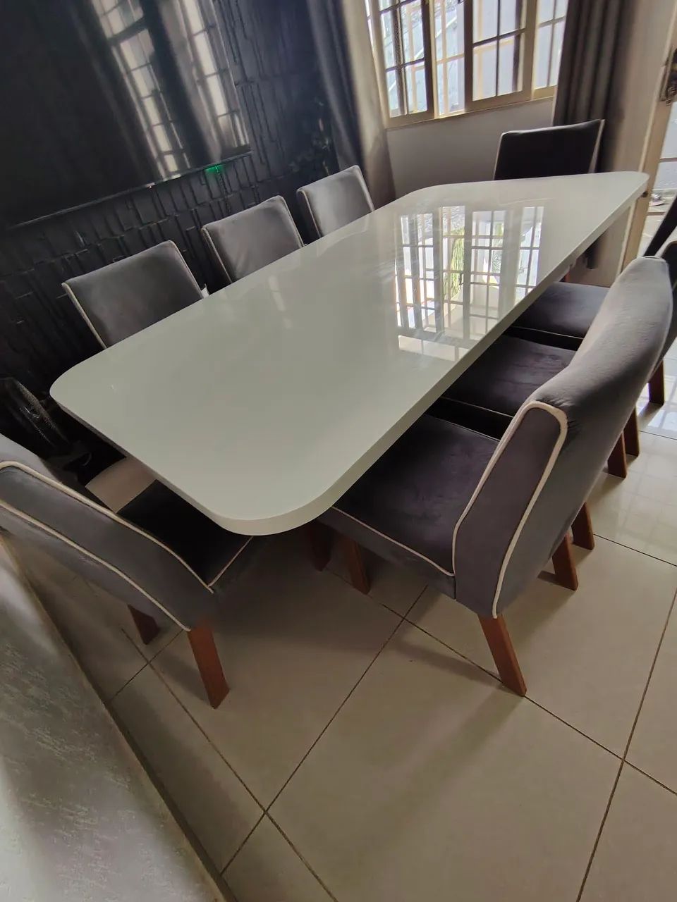 Mesa de jantar Tampo de Vidro Temperado com 8 cadeiras (ACEITO OFERTA)