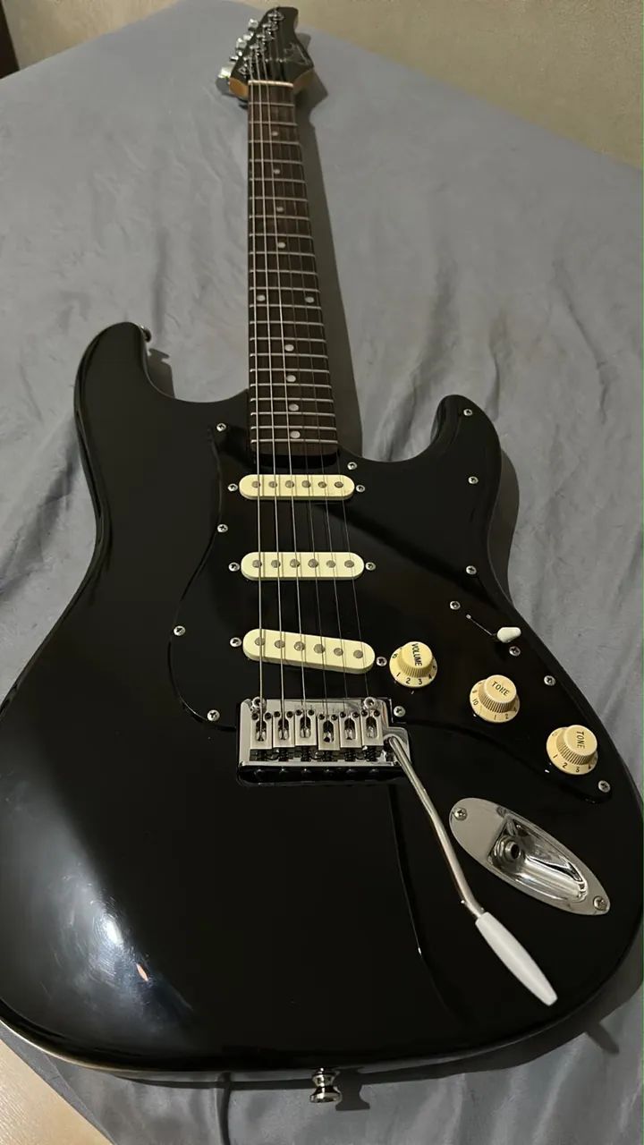 Suhr Luthier Mateus Assato