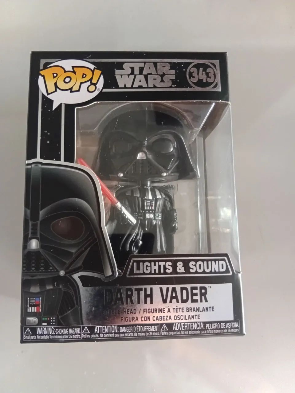 Funko Pop Star Wars Darth Vader Eletrônico 343 Luzes e Som