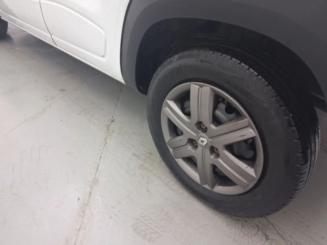 Renault Kwid 1.0 Zen, foto 12 de 18
