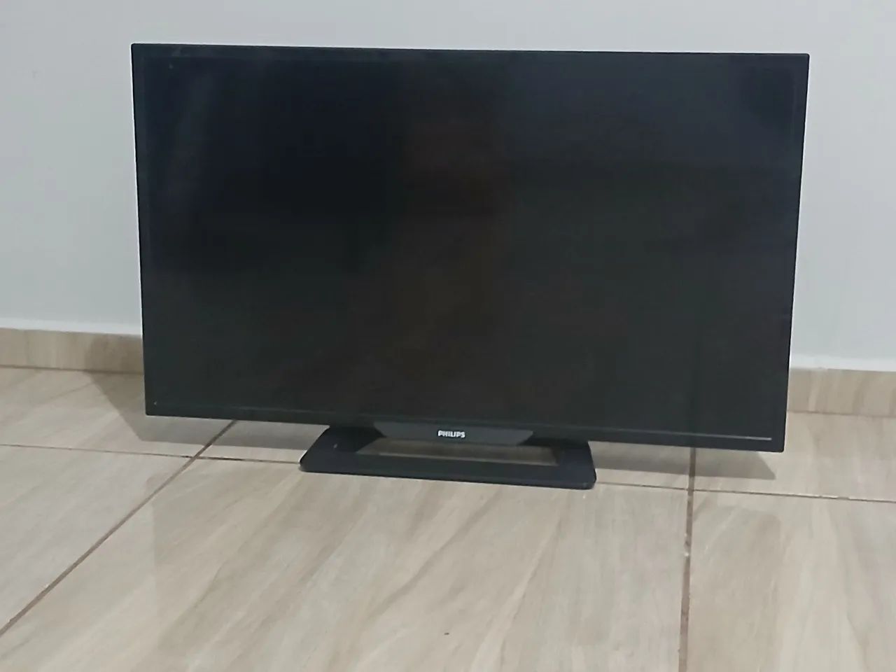 TV Philips 32 polegadas com defeito.