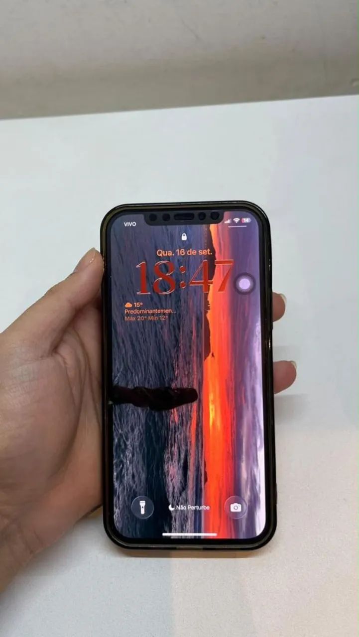 Iphone 12 pro max 77 porcento de bateria  - Foto 2