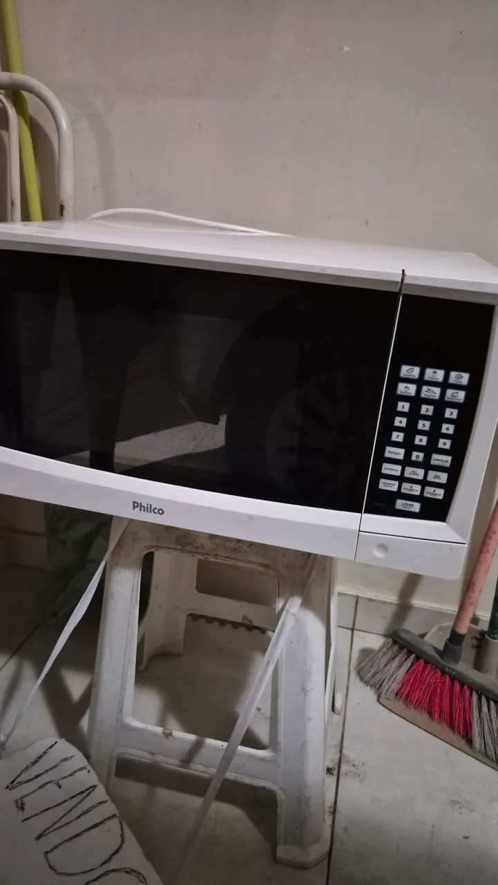 micro ondas Philco funcionando 