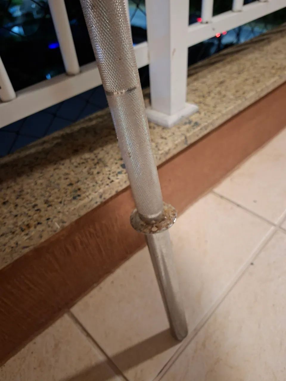 Barra de treino 20kg - Negociável  - Foto 4