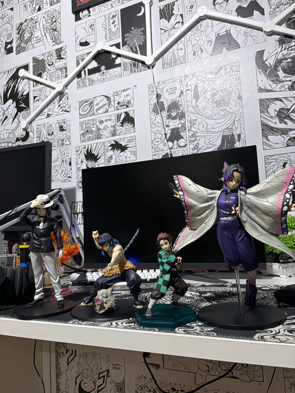 Vendo figures demon slayer 