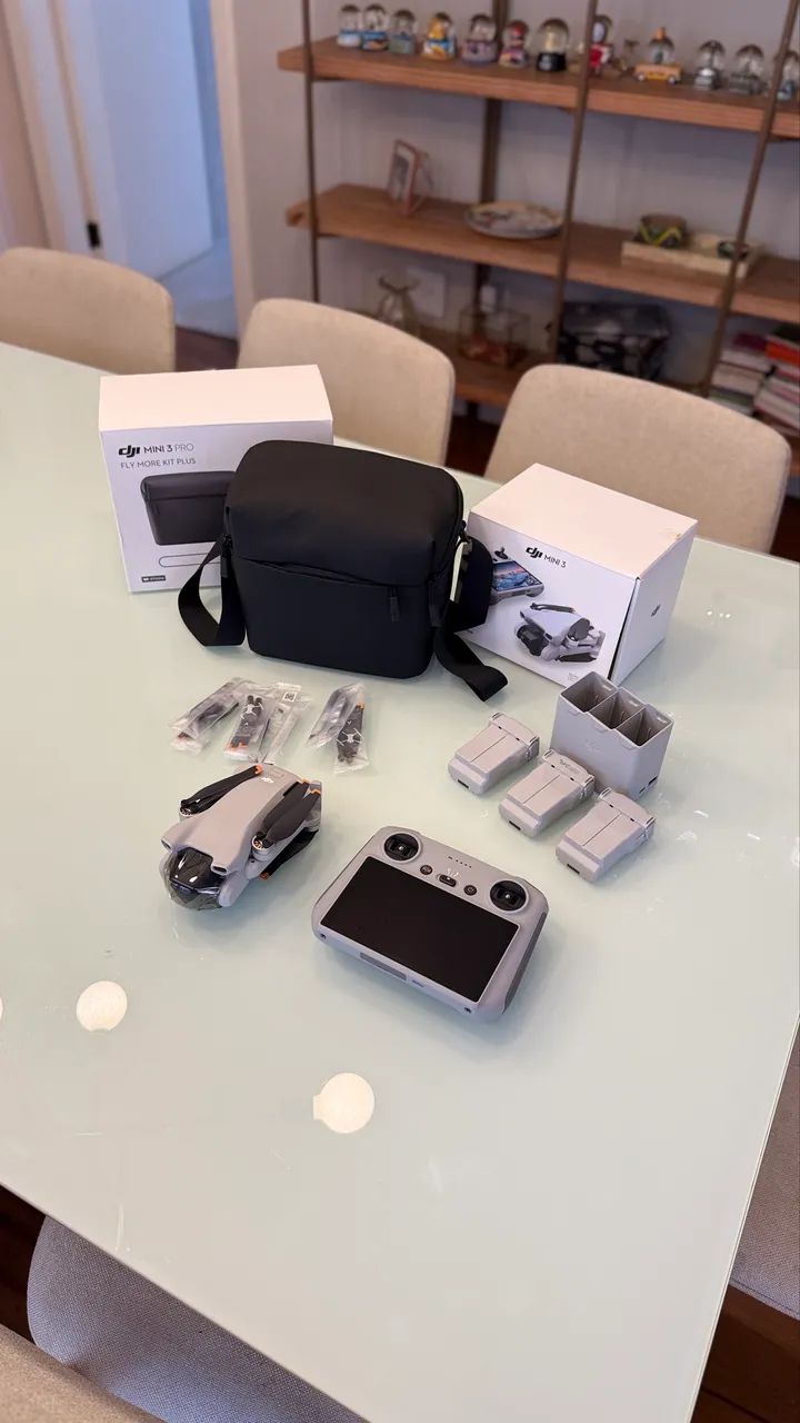 Drone DJI Mini 3 com tela + kit Fly More Combo Pro - Foto 5